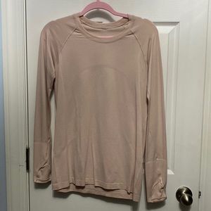Lululemon long sleeve swiftly